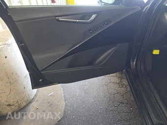 2023 Kia Niro EV Wind – miniatura 9
