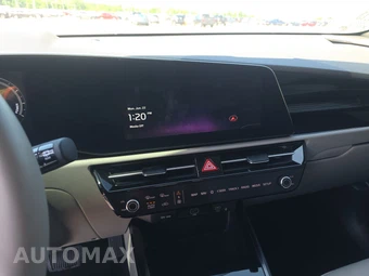 2023 Kia Niro EV Wind – miniatura 11