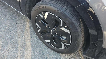 2023 Kia Niro EV Wind – miniatura 25