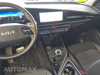 2023 Kia Niro EV Wind - miniatura 11