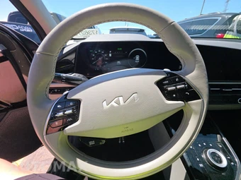 2023 Kia Niro EV Wind – miniatura 10