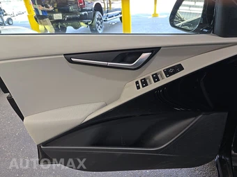 2023 Kia Niro EV Wind – miniatura 9