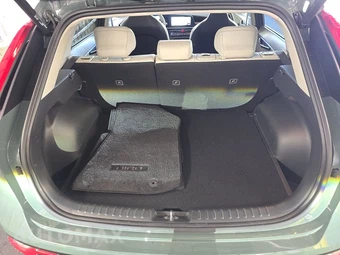 2023 Kia Niro EV Wind – miniatura 16