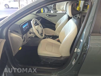 2023 Kia Niro EV Wind – miniatura 7