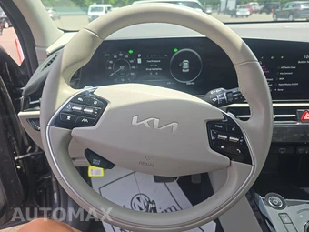 2023 Kia Niro EV Wind – miniatura 10