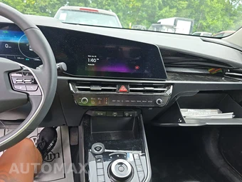 2023 Kia Niro EV Wind - miniatura 11