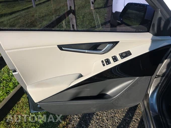 2023 Kia Niro EV Wind - miniatura 9