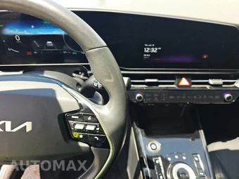 2023 Kia Niro EV Wind - miniatura 11
