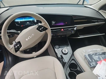 2023 Kia Niro EV Wind - miniatura 11
