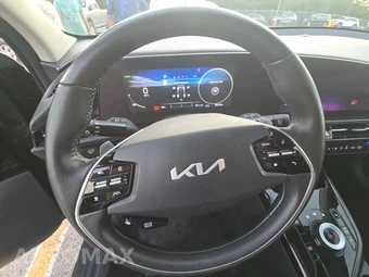 2023 Kia Niro EV Wind – miniatura 10