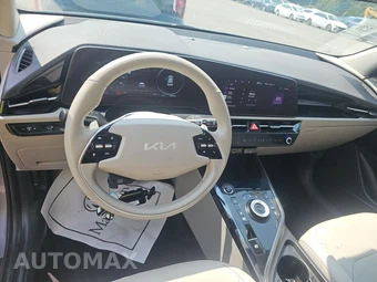 2023 Kia Niro EV Wind - miniatura 17