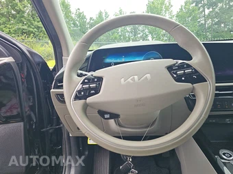 2023 Kia Niro EV Wind – miniatura 10