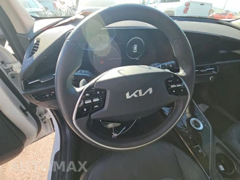 2023 Kia Niro EV Wind - miniatura 10