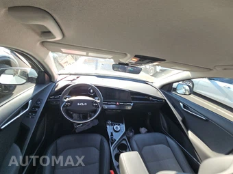 2023 Kia Niro EV Wind - miniatura 11