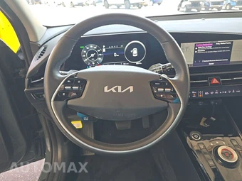 2023 Kia Niro EV Wind - miniatura 10