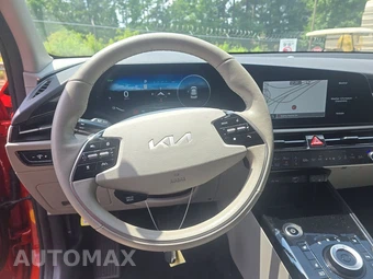 2023 Kia Niro EV Wind - miniatura 10