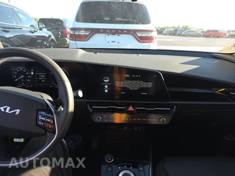 2023 Kia Niro EV Wind – miniatura 11