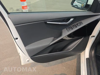 2023 Kia Niro EV Wind – miniatura 9