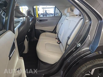 2023 Kia Niro EV Wind – miniatura 13