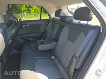 2023 Kia Niro EV Wind - miniatura 13