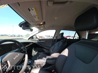 2023 Kia Niro EV Wind – miniatura 18