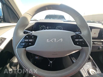 2023 Kia Niro EV Wind – miniatura 10