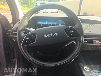 2023 Kia Niro EV Wind – miniatura 10