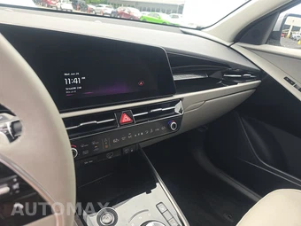 2023 Kia Niro EV Wind - miniatura 11