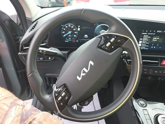 2023 Kia Niro EV Wind - miniatura 10