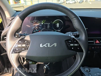 2023 Kia Niro EV Wind - miniatura 10