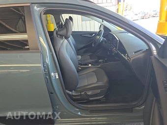 2023 Kia Niro EV Wind – miniatura 8