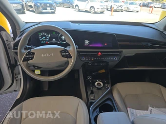 2023 Kia Niro EV Wind – miniatura 11