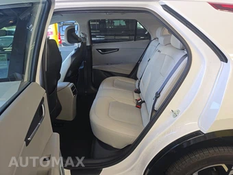2023 Kia Niro EV Wind – miniatura 13
