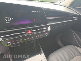 2023 Kia Niro EV Wind - miniatura 11