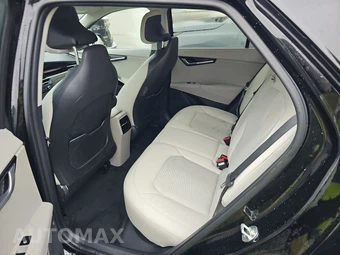 2023 Kia Niro EV Wind - miniatura 13