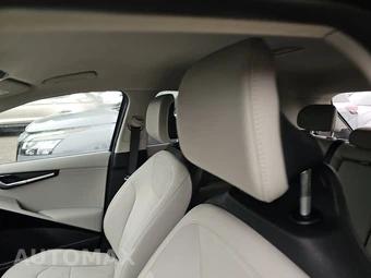 2023 Kia Niro EV Wind - miniatura 17