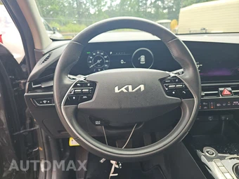2023 Kia Niro EV Wind – miniatura 10