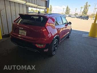 2023 Kia Niro EV Wind - miniatura 4