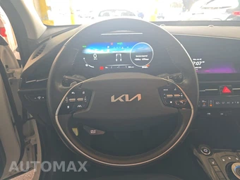 2023 Kia Niro EV Wind - miniatura 10