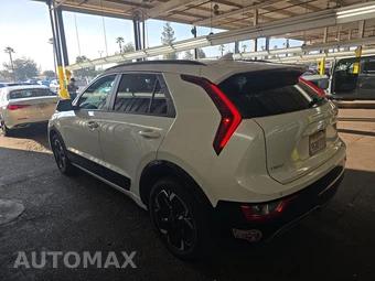 2023 Kia Niro EV Wind - miniatura 6