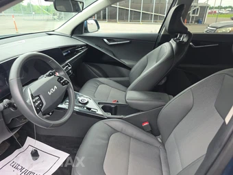 2023 Kia Niro EV Wind – miniatura 7