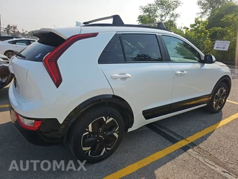 2023 Kia Niro EV Wind – miniatura 4
