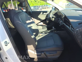2023 Kia Niro EX - miniatura 8