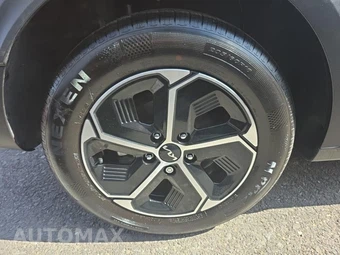 2023 Kia Niro EX - miniatura 10