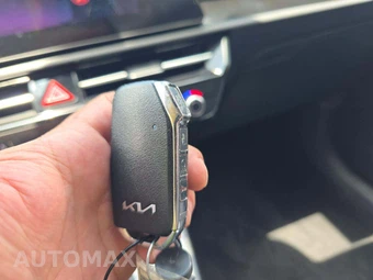 2023 Kia Niro EX - miniatura 8