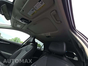 2023 Kia Niro EX Touring – miniatura 11