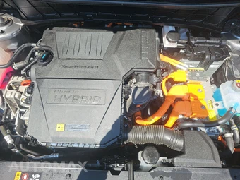 2023 Kia Niro Plug-In Hybrid SX Touring - miniatura 15