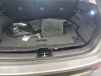 2023 Kia Niro Plug-In Hybrid SX Touring - miniatura 16
