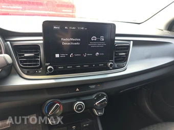2023 Kia Rio S Sedan – miniatura 11