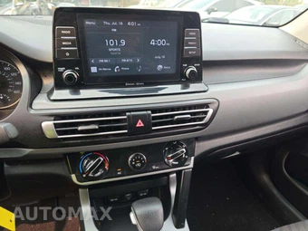 2023 Kia Seltos LX – miniatura 9